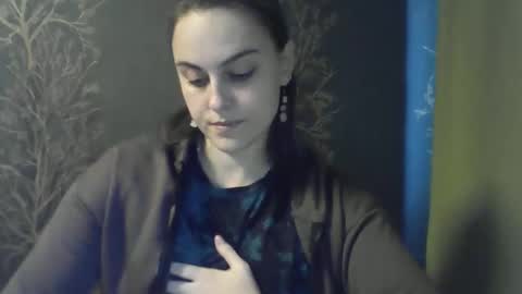 Snapshot of flower_bluee chatting on April 2026 12:43:01 PM Ambika 3 online show from April 2026 12:43:01 PM