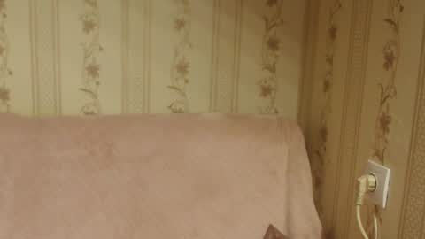 Snapshot of flowercandydoll chatting on November 2025 11:30:01 AM say meow and send tip online show from November 2025 11:30:01 AM