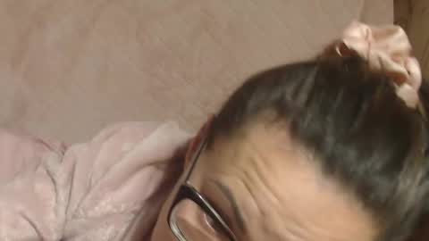 Snapshot of flowercandydoll chatting on November 2025 09:00:02 AM say meow and send tip online show from November 2025 09:00:02 AM