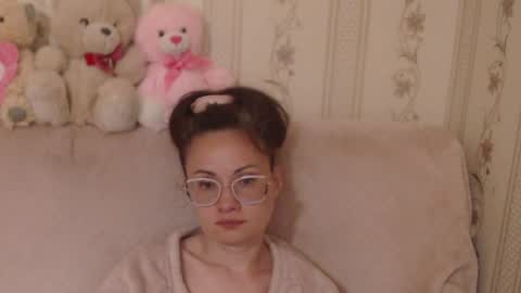 Snapshot of flowercandydoll chatting on May 2026 05:20:01 PM say meow and send tip online show from May 2026 05:20:01 PM