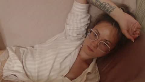 say meow and send tip  online show from June 2026 03:55:02 PM