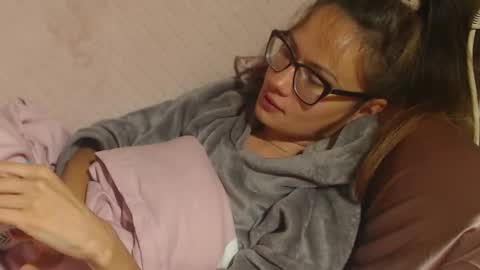 say meow and send tip  online show from September 2025 12:43:02 PM