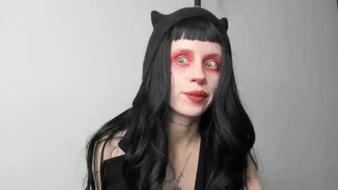 Snapshot of flowerofsin2001 chatting on March 2025 06:44:02 PM Flower online show from March 2025 06:44:02 PM