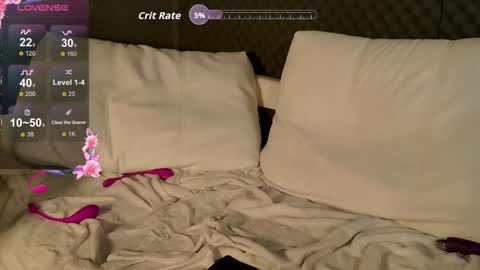 fluffy_cloude online show from February 2026 06:26:01 AM