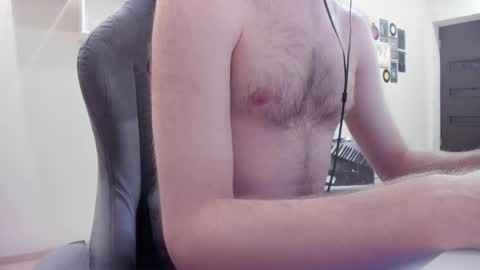 Snapshot of fluffycat_ chatting on February 2025 09:58:01 AM fluffycat online show from February 2025 09:58:01 AM