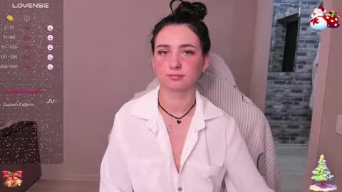 Lina online show from January 2026 11:40:02 PM