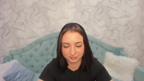 Snapshot of flufyfoxx chatting on April 2026 12:09:02 AM Lina online show from April 2026 12:09:02 AM
