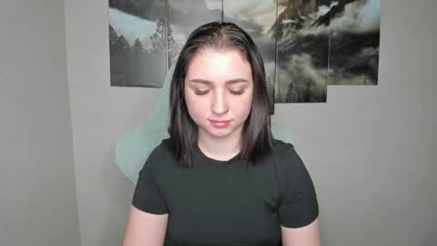 Snapshot of flufyfoxx chatting on May 2026 12:37:01 AM Lina online show from May 2026 12:37:01 AM