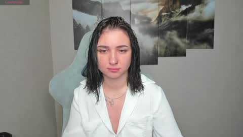 Snapshot of flufyfoxx chatting on May 2026 12:51:01 AM Lina online show from May 2026 12:51:01 AM
