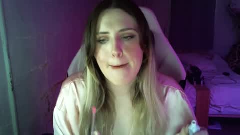 Flux online show from October 2025 01:08:02 PM