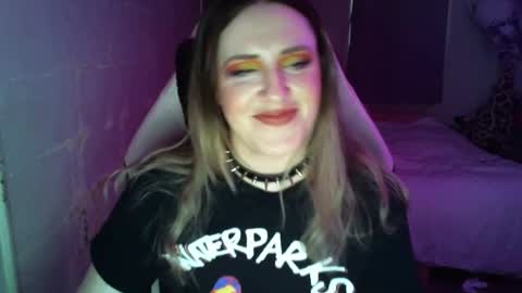 Flux online show from December 2025 02:00:01 PM