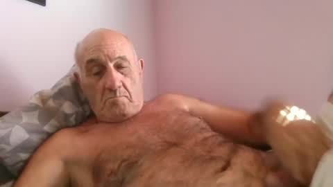 Snapshot of follador1001 chatting on June 2026 01:41:02 PM follador1001 online show from June 2026 01:41:02 PM