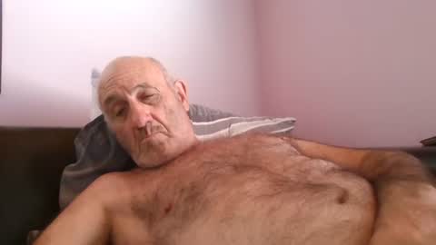 Snapshot of follador1001 chatting on June 2026 01:15:02 PM follador1001 online show from June 2026 01:15:02 PM