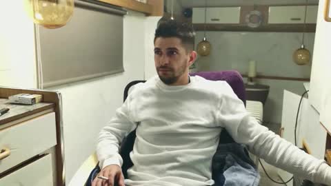 independent model online show from March 2026 06:13:02 PM