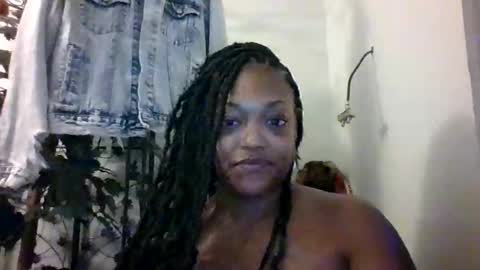 Snapshot of footnomenal chatting on September 2025 11:31:02 PM footnomenal online show from September 2025 11:31:02 PM