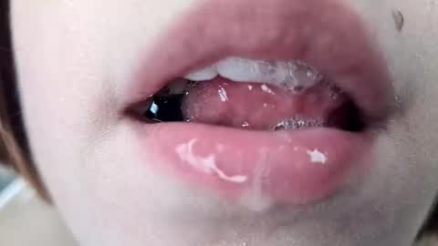 Snapshot of forbidden_fruity chatting on September 2025 09:10:02 AM Laura online show from September 2025 09:10:02 AM