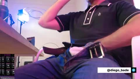 Snapshot of foreign_off chatting on October 2025 07:55:01 PM Foreign Off online show from October 2025 07:55:01 PM