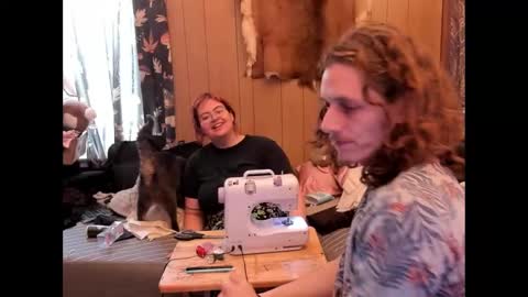 Forest Royalty online show from October 2025 05:22:01 PM