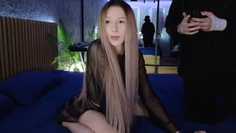 Snapshot of fox_eyesavage chatting on May 2026 12:10:01 PM Karina and online show from May 2026 12:10:01 PM