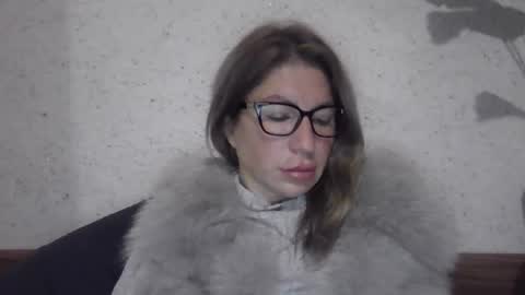 Snapshot of fox_red_lady7 chatting on December 2024 10:34:02 PM fox_red_lady7 online show from December 2024 10:34:02 PM