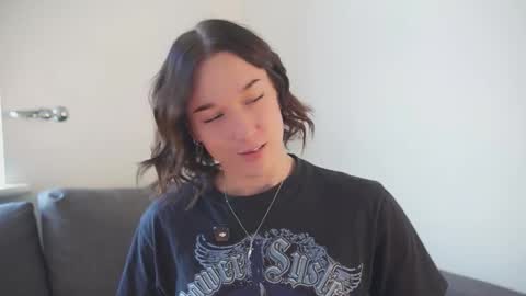 Em      online show from September 2025 12:29:01 PM