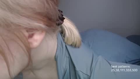 i am your baby Alien  online show from October 2025 01:53:01 PM