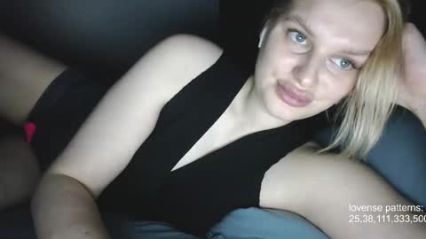 i am your baby Alien  online show from November 2025 09:03:01 PM