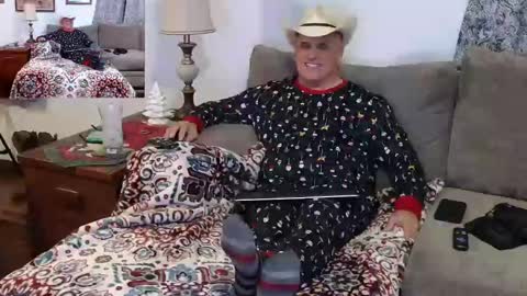 Hunter online show from December 2024 03:37:01 AM