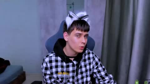 Foxicfu online show from February 2025 04:31:01 PM