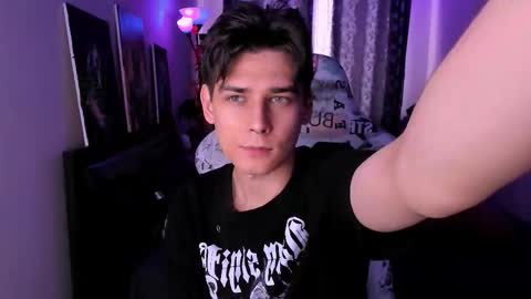 Snapshot of foxicfu chatting on March 2026 11:27:01 AM Foxicfu online show from March 2026 11:27:01 AM