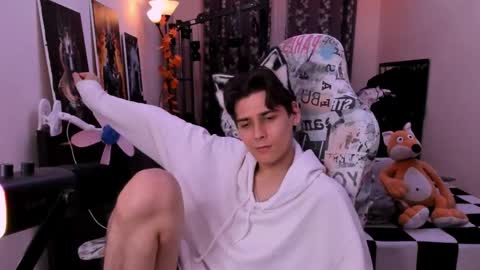 Snapshot of foxicfu chatting on April 2026 01:38:01 PM Foxicfu online show from April 2026 01:38:01 PM