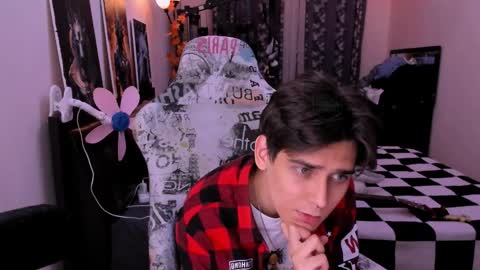 Snapshot of foxicfu chatting on April 2026 02:32:01 PM Foxicfu online show from April 2026 02:32:01 PM