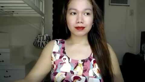 Snapshot of foxieeealona chatting on October 2025 09:47:01 PM Alicia Baby online show from October 2025 09:47:01 PM