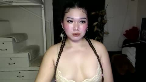 Snapshot of foxieeealona chatting on March 2026 02:33:02 PM Alicia Baby online show from March 2026 02:33:02 PM