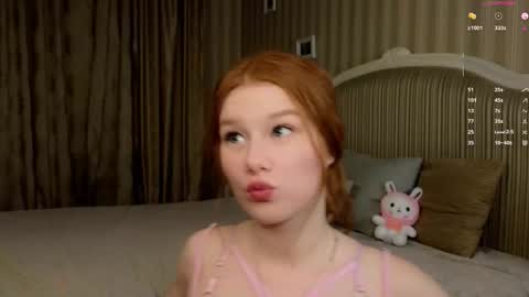 Snapshot of foxxx_tail chatting on October 2025 03:12:01 PM Petra online show from October 2025 03:12:01 PM