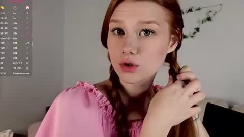 Snapshot of foxxx_tail chatting on July 2026 12:31:01 PM Petra online show from July 2026 12:31:01 PM