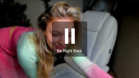 Foxy online show from December 2025 12:20:02 AM