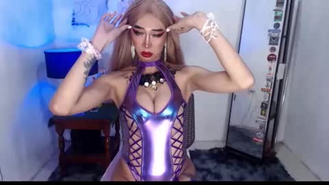 foxy_goddess online show from December 2025 05:10:02 PM