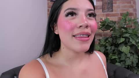 Loren online show from March 2026 01:27:02 PM