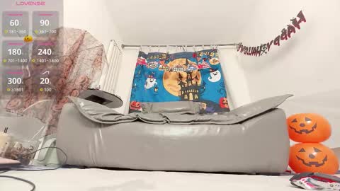 Snapshot of foxyiyi chatting on October 2025 12:02:02 PM yiyi online show from October 2025 12:02:02 PM