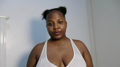 Snapshot of foxykay1 chatting on June 2026 03:44:01 AM Kayla online show from June 2026 03:44:01 AM