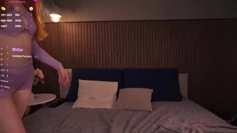 Jane Foxy online show from November 2025 06:02:02 AM