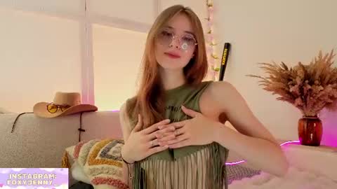 Snapshot of foxysecret_ chatting on July 2026 06:17:01 PM foxysecret_ online show from July 2026 06:17:01 PM