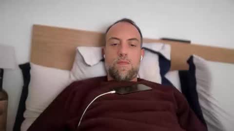 Snapshot of fra___ chatting on October 2025 07:09:01 AM fra___ online show from October 2025 07:09:01 AM