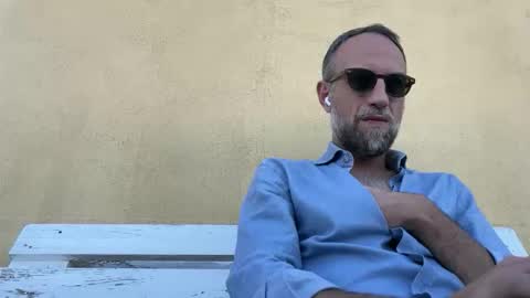 Snapshot of fra___ chatting on October 2025 01:23:02 PM fra___ online show from October 2025 01:23:02 PM