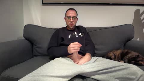 fra___ online show from December 2025 03:02:02 AM