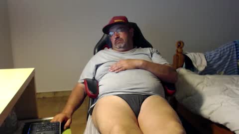 Snapshot of fraboys chatting on April 2026 06:47:02 PM Fraboys online show from April 2026 06:47:02 PM