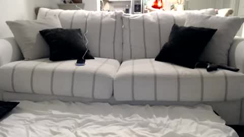 Angel online show from December 2024 11:05:02 PM