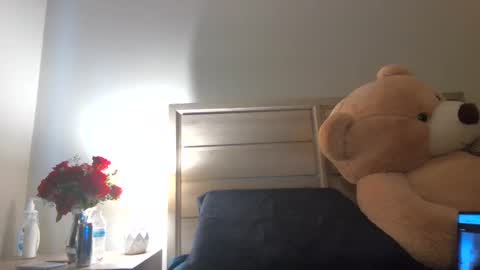 Snapshot of fragilemasochist chatting on April 2026 05:07:02 PM Angel online show from April 2026 05:07:02 PM