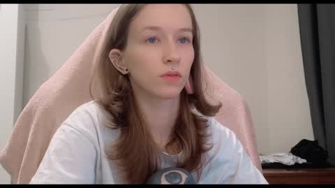 fran_bow online show from February 2025 12:18:01 AM